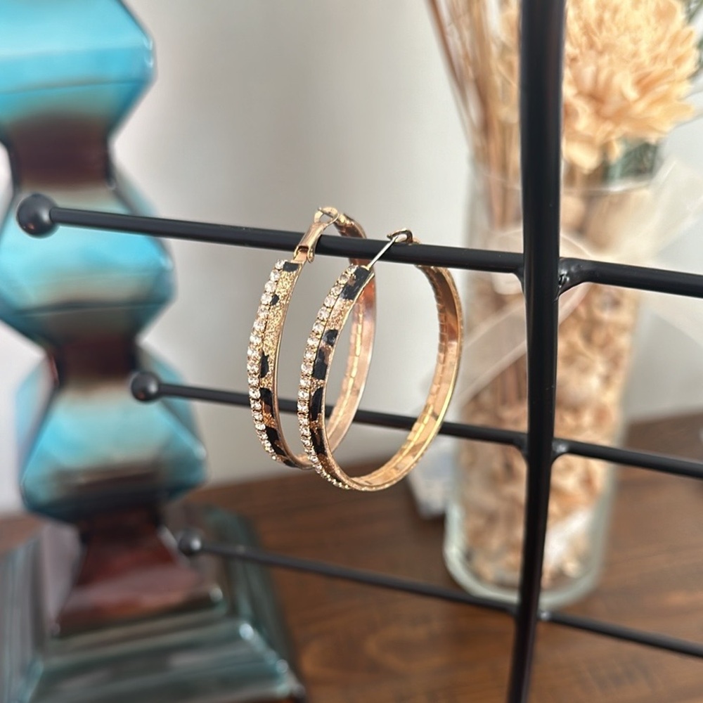 Cheetah patterned gold plated earrings